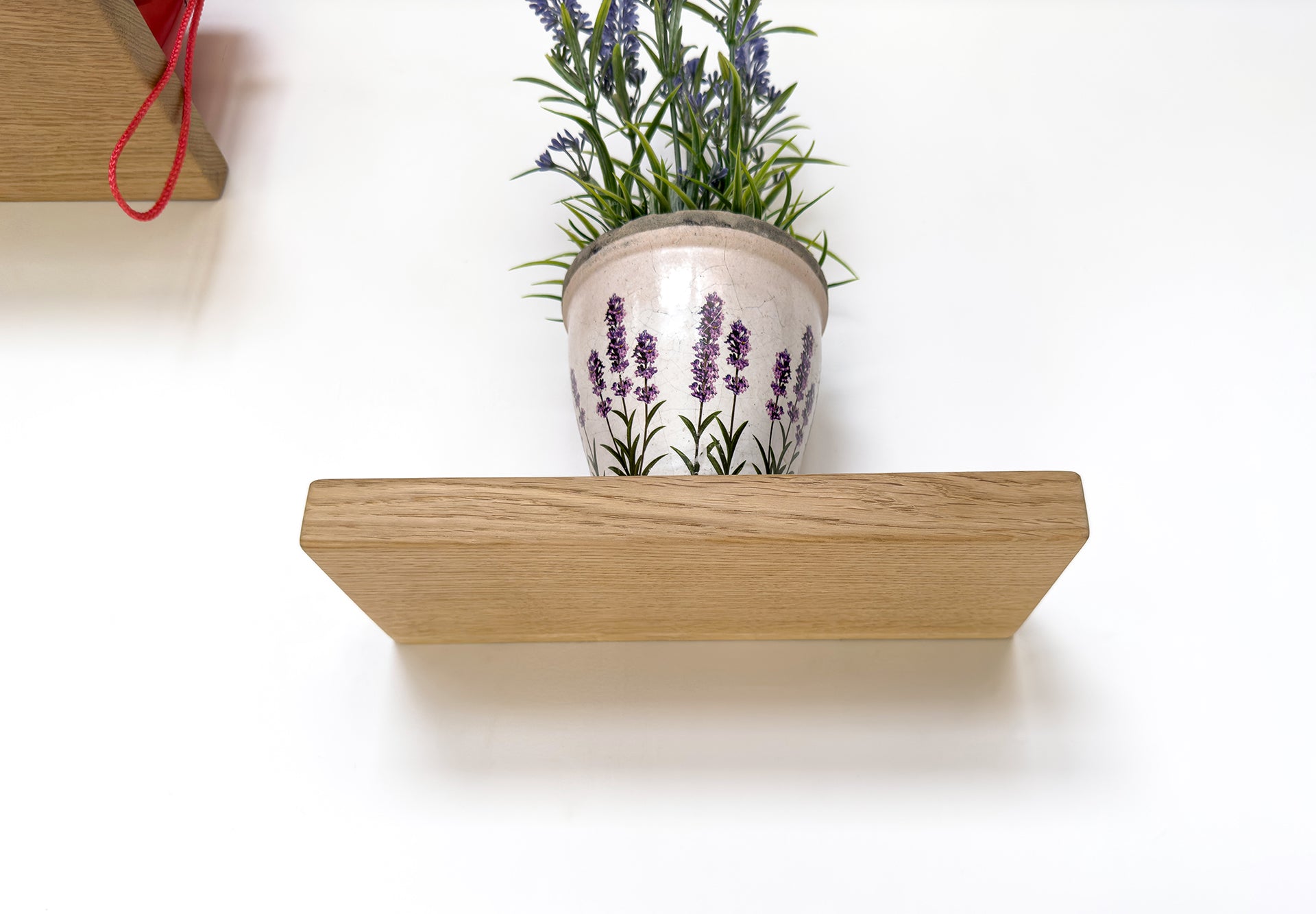 floating shelf